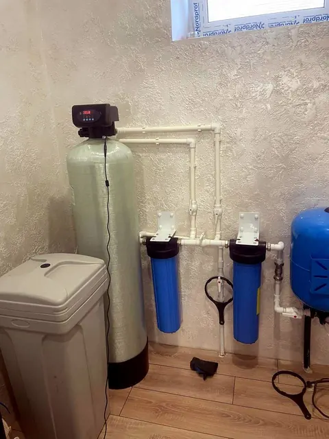 Монтаж системы водоочистки в частном доме, Нежинка